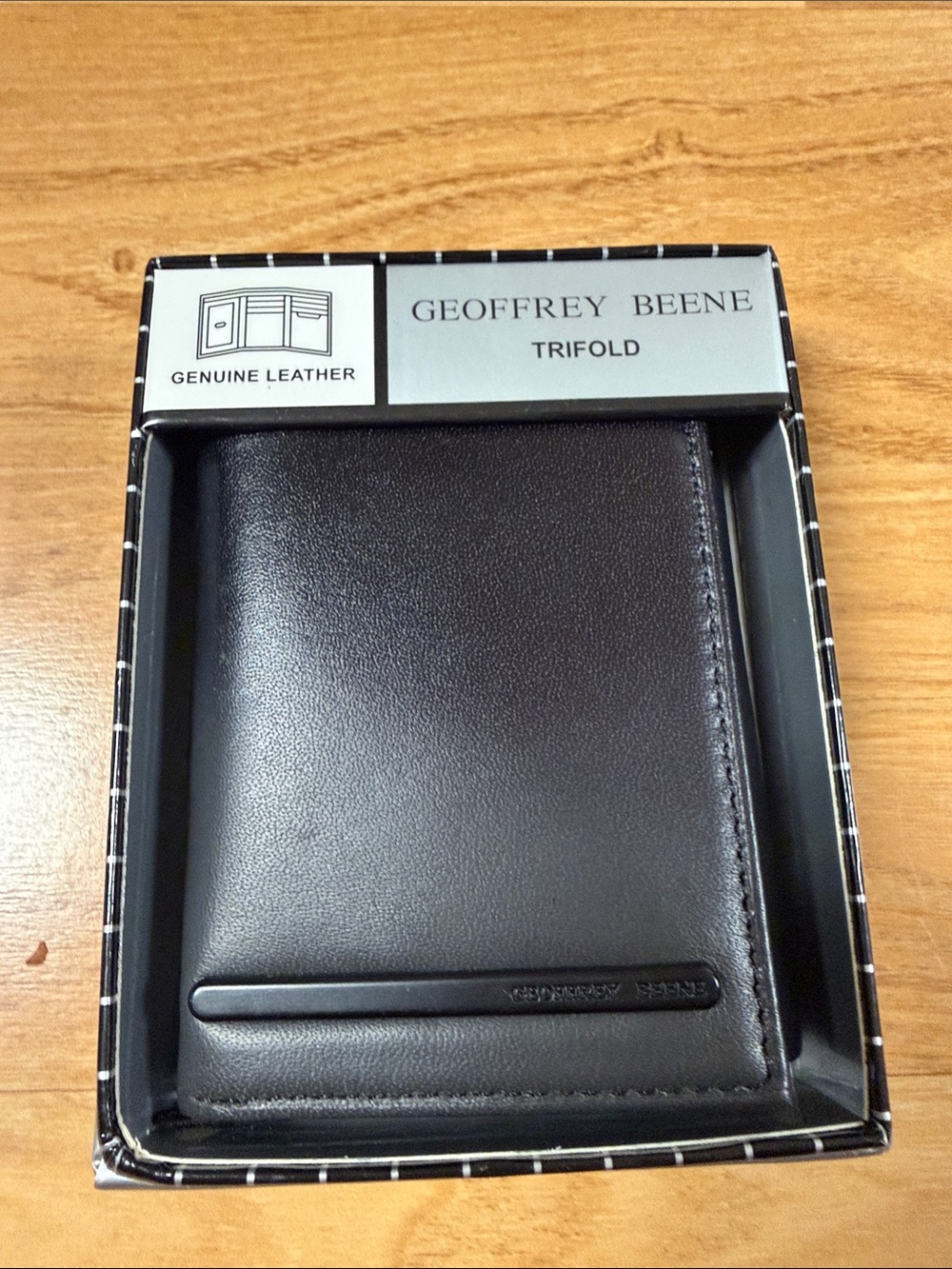Geoffrey Beene Men's Black Leather Trifold Style Wallet